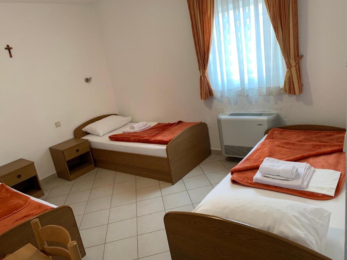 Bed and Breakfast Pansion Mate & Dds Međugorje Exterior foto