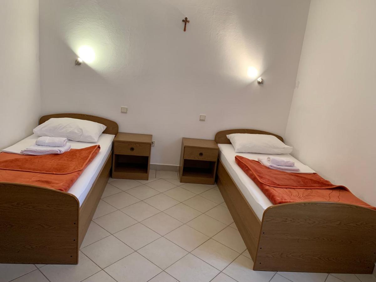 Bed and Breakfast Pansion Mate & Dds Međugorje Exterior foto