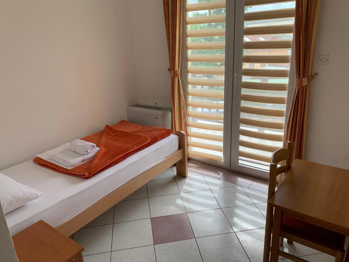 Bed and Breakfast Pansion Mate & Dds Međugorje Exterior foto